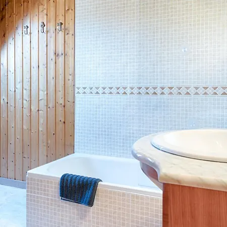 Saplan Real Estate Duplex Longuera Лес