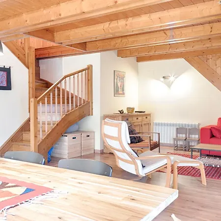 Saplan Real Estate Duplex Longuera * Лес