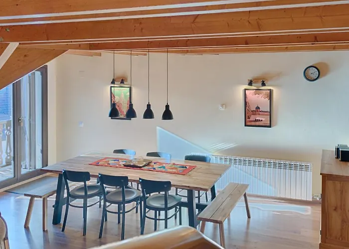 Saplan Real Estate Duplex Longuera 公寓 *